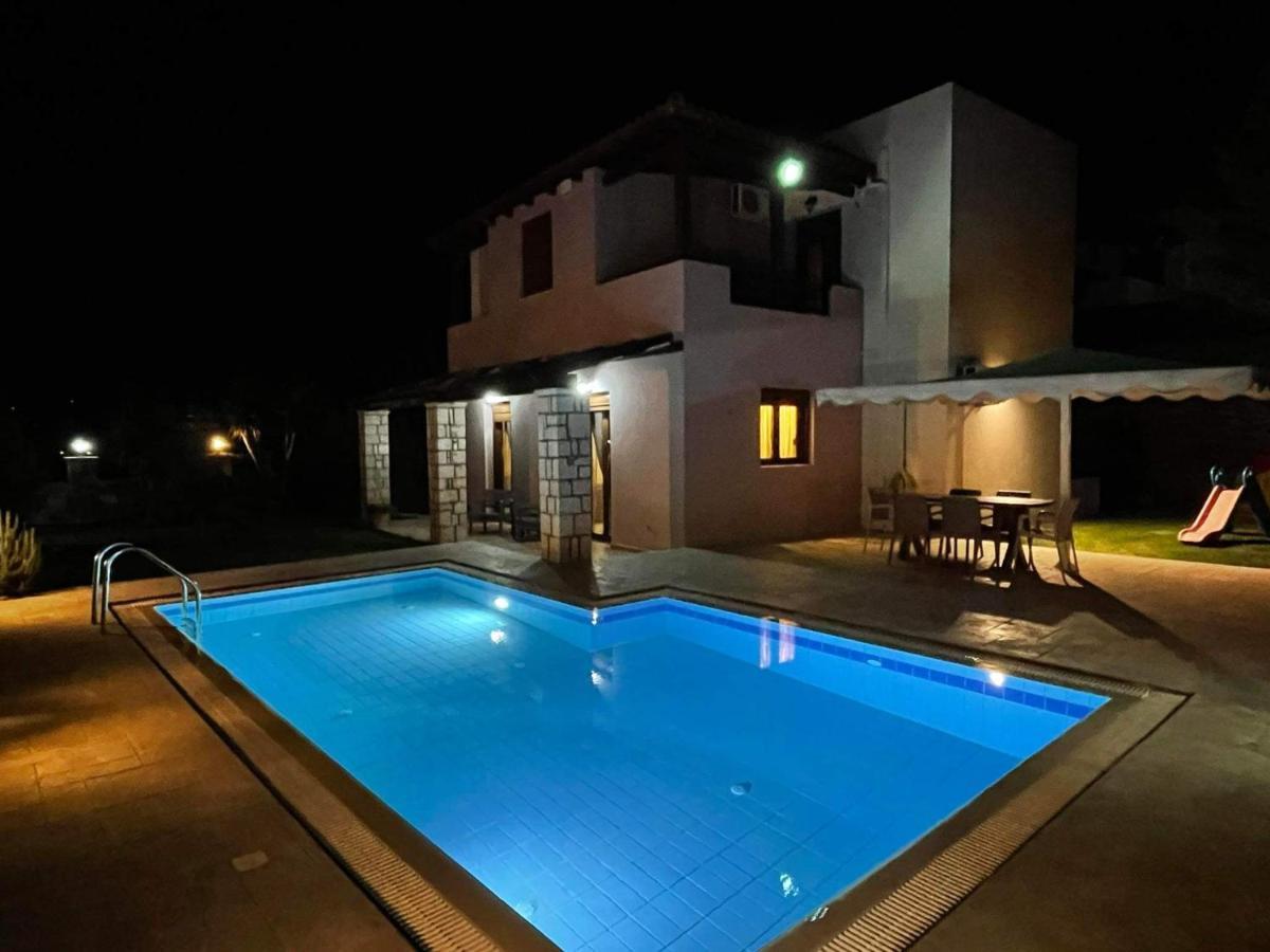 Villa Steki Roumelí エクステリア 写真
